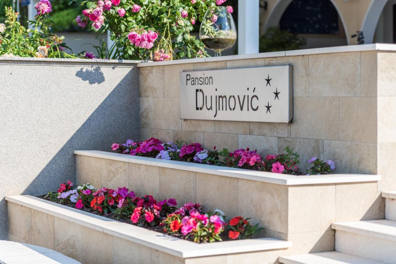 Pansion Dujmovic 1 Appartement Malinska Buitenkant foto